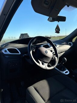 Renault Grand Scenic - 5