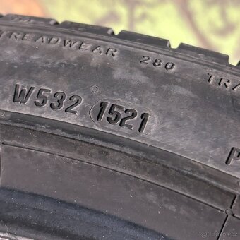 Letní pneu 245/40 R19 94W Pirelli 5mm - 5
