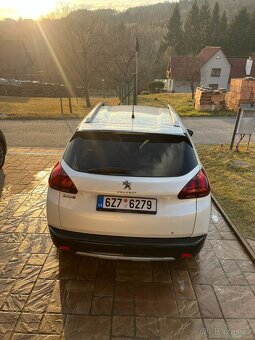 Peugeot 2008 1.2 96kw benzin - 5