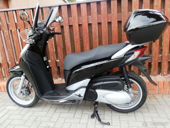 Honda SH 300i (2011) - 5
