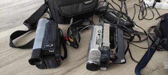 SONY DCR TRV140E a DCR TRV460E - 5