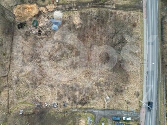 Prodej pozemku s možností residenční nebo komerční výstavby - 5