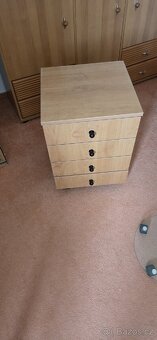 Knihovny, komoda, kontejner - 5