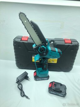 Aku pila 8” s aut. mazáním + 2xbaterie - 5