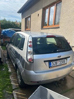 Ford fiesta 2003 - 5