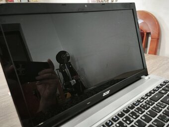 Acer aspire V3-571G - 5