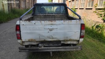 Nissan Navara pickup D22 4x4 - 5