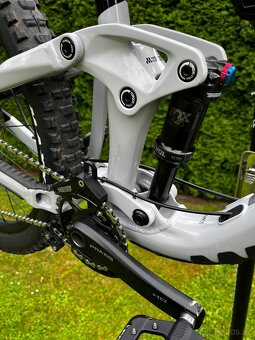 Giant trance x3 - 5
