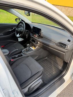 Hyundai i30 1.6 crdi 85kW 2021 - 5