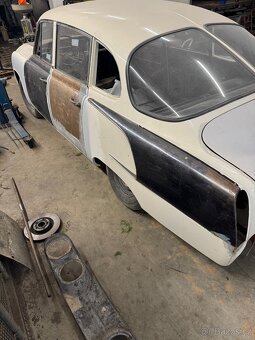 Tatra 603 - 5