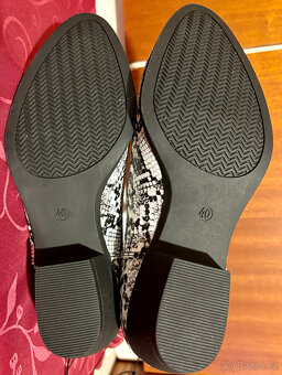 Kotníčkové boty s hadím vzorem, zn. Esmara, vel. 40 - 5