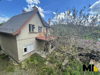 Prodej rodinného domu 4+1 o velikosti 135 m², pozemek 2123 m - 5