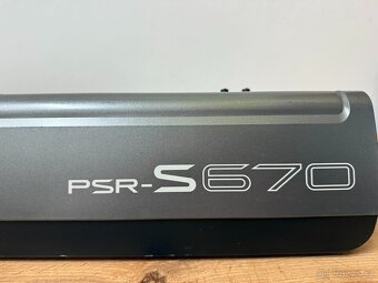 Klávesy YAMAHA PSR-S670 - 5
