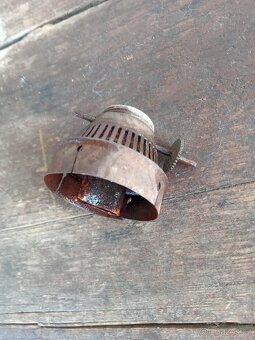 stará lampa na petrolej - 5