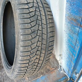 Hankook 215/45 18" zimní pneu - 5