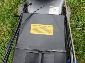 Benzínová sekačka MTD, velký koš, záběr 46cm - 5