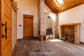 Apartmánový dům s lisovnou, vinným sklepem, venkovní pergolo - 5