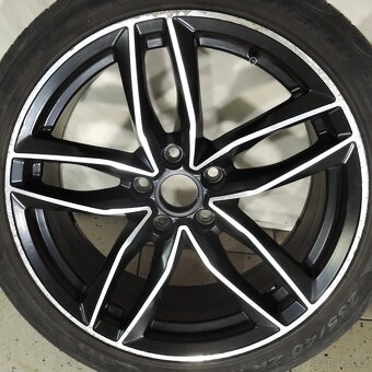 ALU disky 8x18 ET35 5x112x66,6 z Audi RS - 5