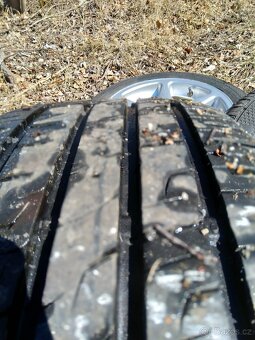 litá kola 7Jx15 H2 ET s letními pneu 195/55 R15 - 5