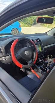 VW Golf 5 1.6 MPI TOUR edice 75 kW, 2007, 86 xxx km
 - 5