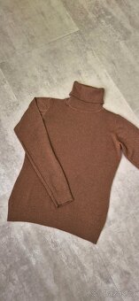 Dámský rolák se zlatými nitkami - 5