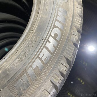 Zimní pneu 215/60 R17C 104/102H Michelin 7,5-8mm - 5