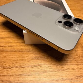 iPhone 15 Pro Max - 256GB (PERFEKTNÍ STAV) - 5