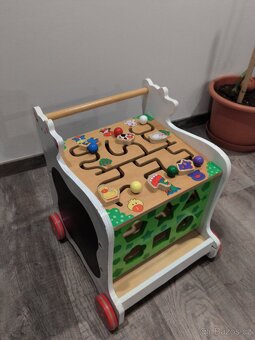 Dřevěné interaktivní chodítko - 5