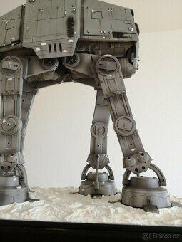 Mistrovské repliky Star Wars AT-AT, limitovaná edice, akrylo - 5