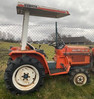 Japonský malotraktor Kubota zb1-16 + stříška - 5