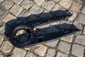Kryt řetězu ČZ 175/450, ČZ 125 /453, ČZ 250 /455 - 5