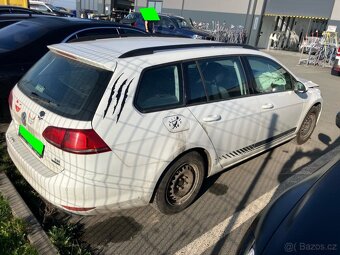 Havarovaný vw golf 7 - 5