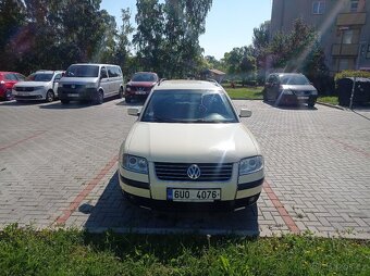 Prodám VW Passat 5.5 r.v.2003 - 5
