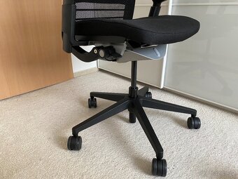 Kancelářská židle Steelcase Think PC 17 300,- ZÁNOVNÍ - 5