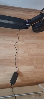 Elektrokoloběžka Kugoo S1 funkční, baterie na repas, ND - 5