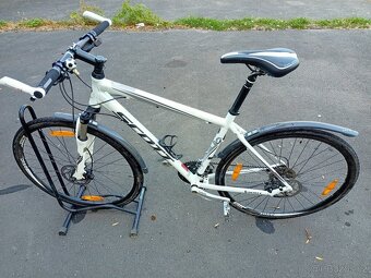 Prodám pěkné trekingové kolo - 5