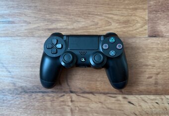Sony Playstation 4 Slim (CUH-2116A) 500 GB černá (FW 10.01) - 5