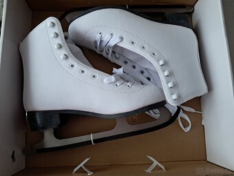 Dětské a dámské brusle - 5