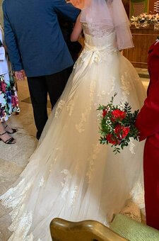 Svatební šaty - 5