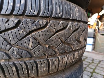 205/55 R16 celoroční sada Barum 7mm - 5