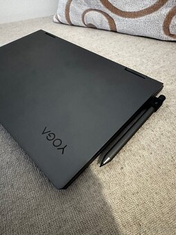 Lenovo Yoga C740 + stylus - Elegantní, výkonný a skladný - 5