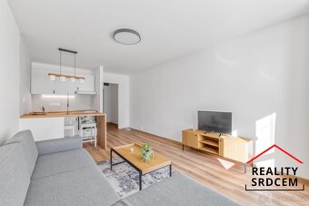 Pronájem moderního bytu 1+kk s lodžií, 27 m2, ul. Výškovická - 5
