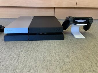 Sony PlayStation 4, 500 gb + ovladač a kabely - 5