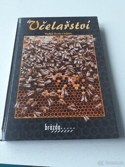 Ilustrované včelařství + výroba svíček - 5