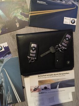 BMW - 5