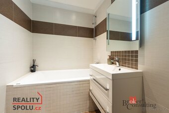 Pronájem, byty/3+1, 74 m2, Květnové revoluce 327/16, 46001 L - 5