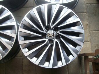 alu disky Superb IV Passat B8 18" - 5