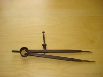 Zámečnická kružítka a důlčík - 5