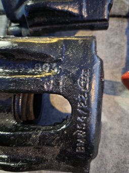 BMW e36 zbytky náhradních dílů - 5