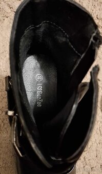 Prodám kotníkové boty DeeZee č. 40 - 5